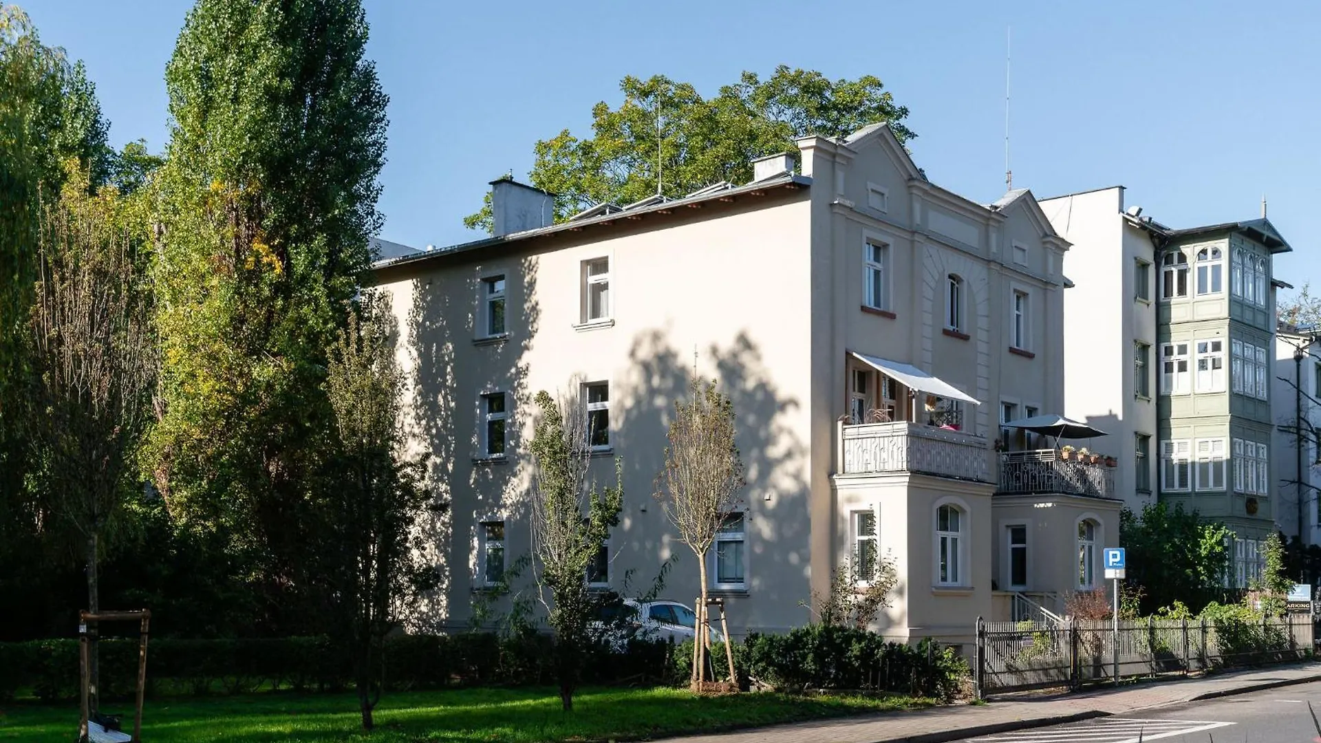Sanhaus Apartments - Retro - Apartament Przy Plazy Z Parkingiem Sopot